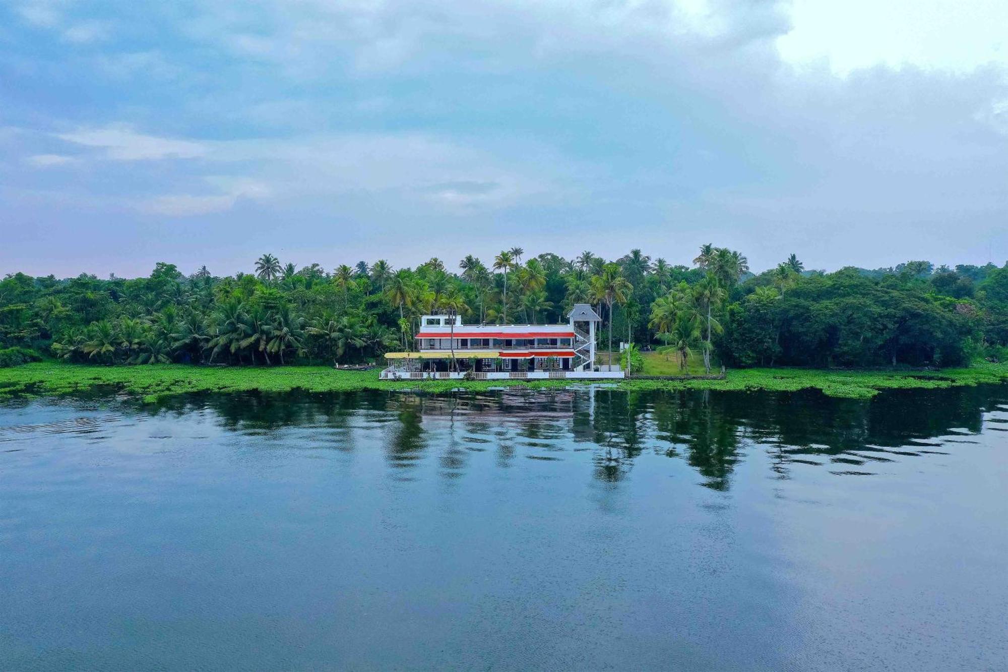Vembanad Village Backwater Resort Alappuzha Exteriér fotografie
